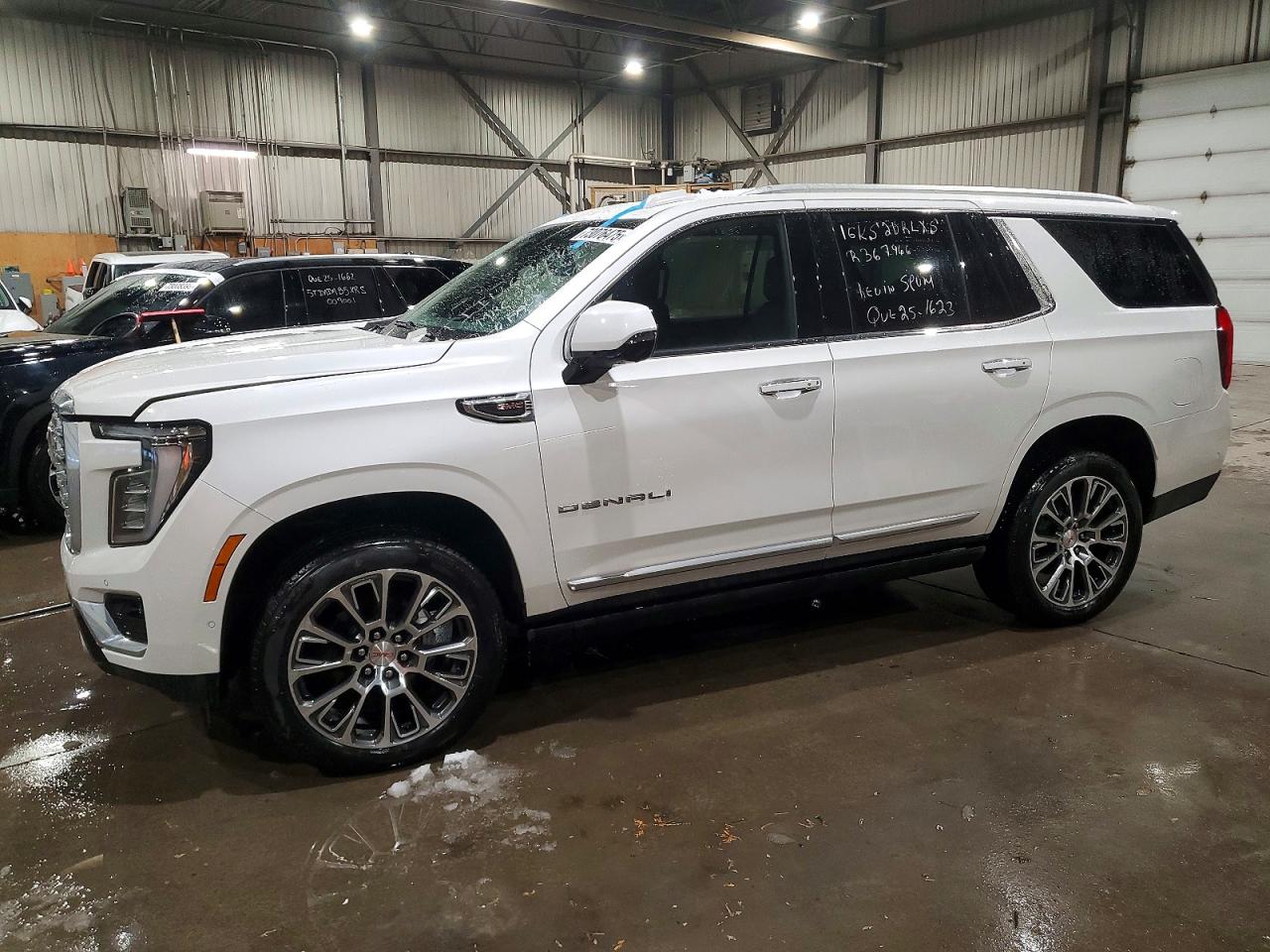 GMC YUKON DENA 2025