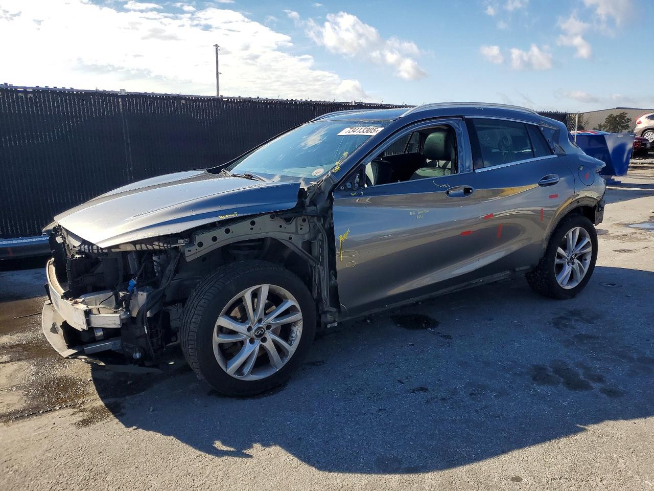 INFINITI QX30 2018