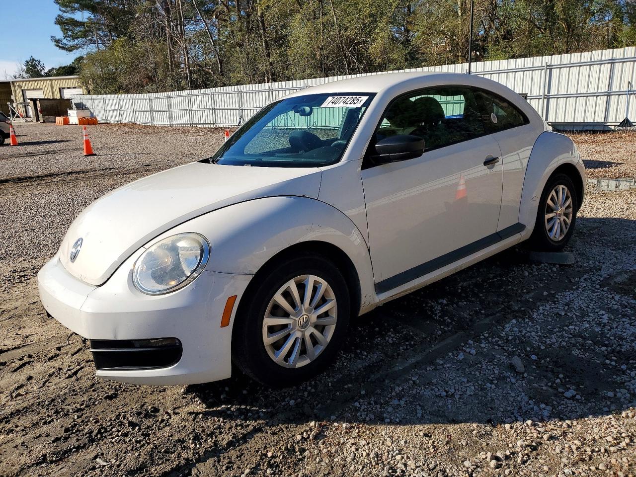 VOLKSWAGEN BEETLE 2012