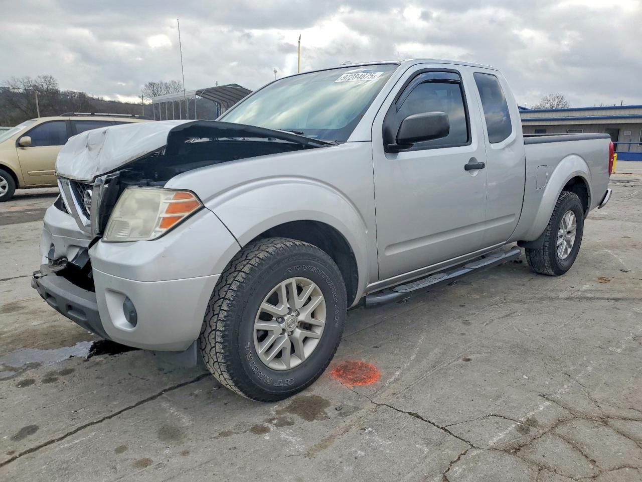 NISSAN FRONTIER 2015