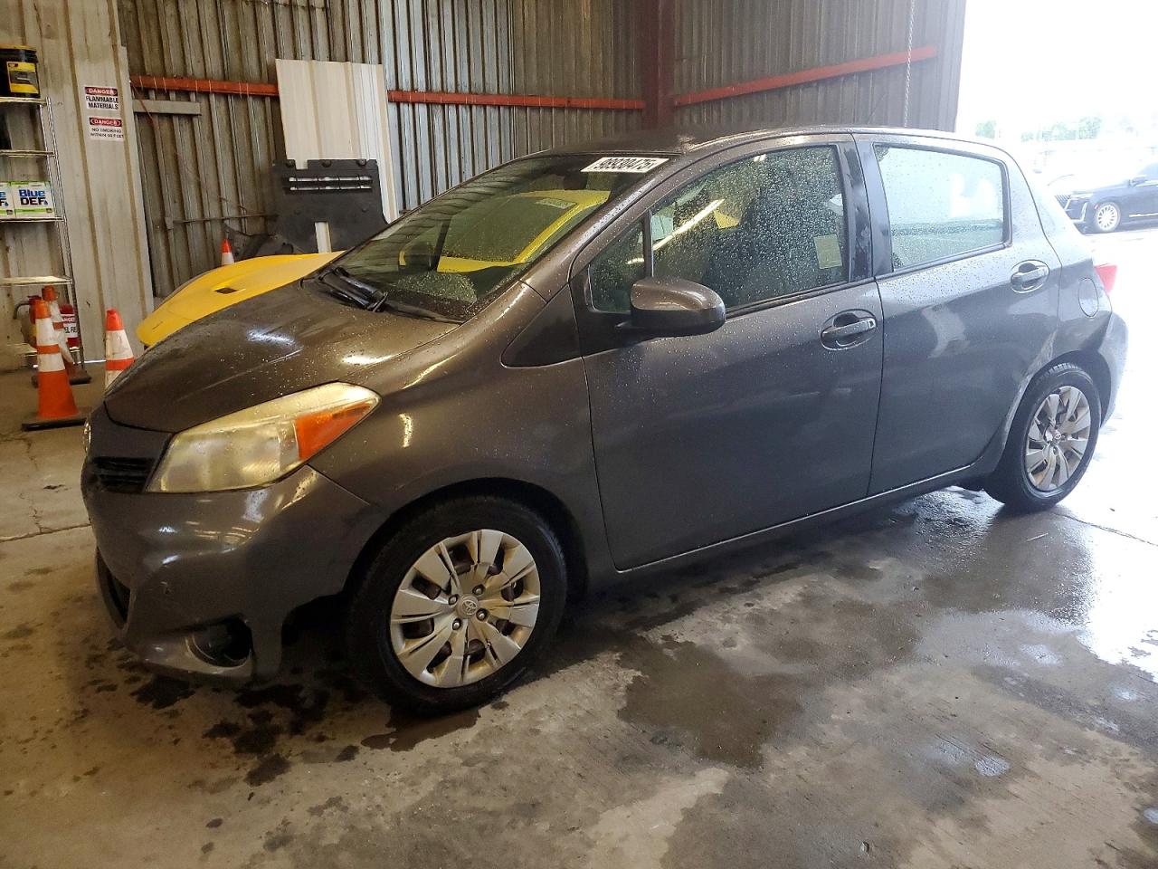 TOYOTA YARIS 2012