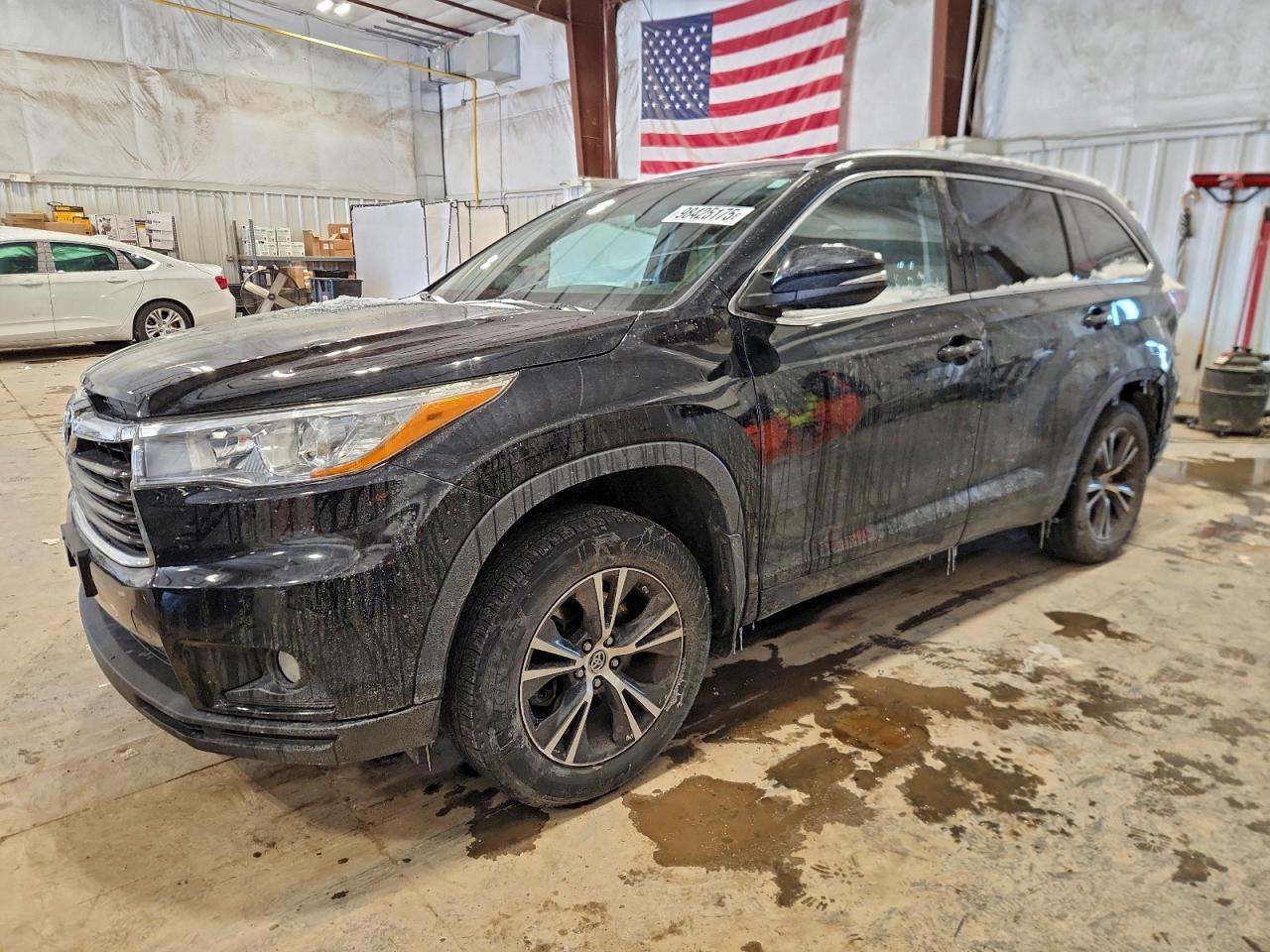 TOYOTA HIGHLANDER 2016