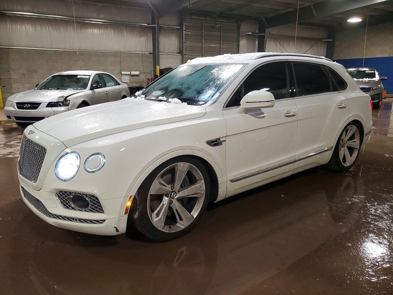 BENTLEY BENTAYGA 2018