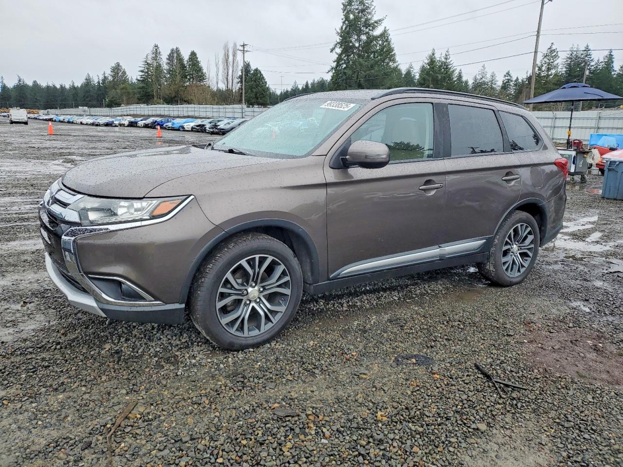 MITSUBISHI OUTLANDER 2016