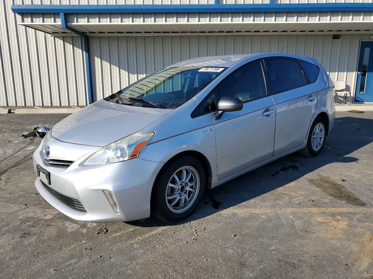 TOYOTA PRIUS V 2014
