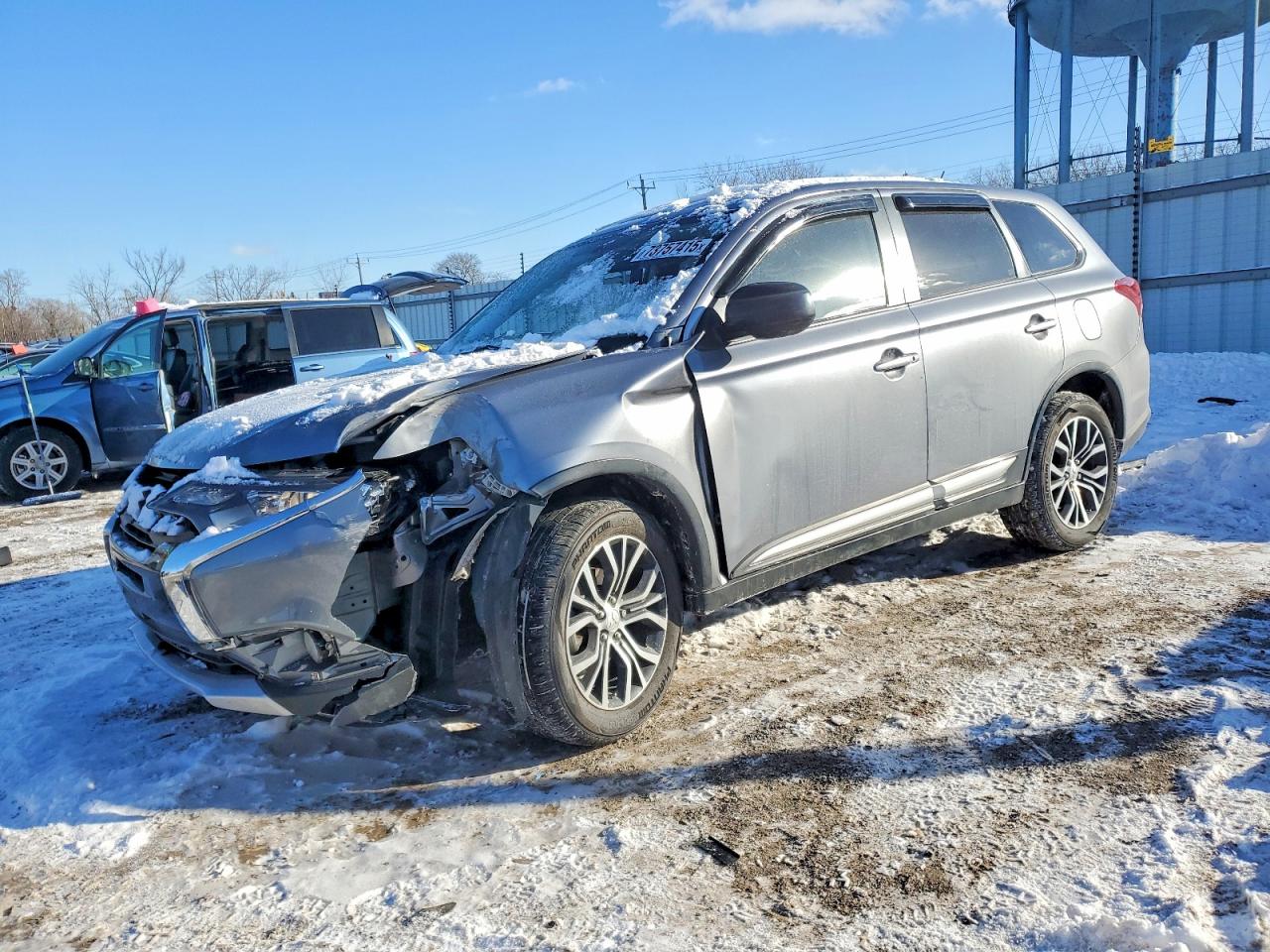 MITSUBISHI OUTLANDER 2016