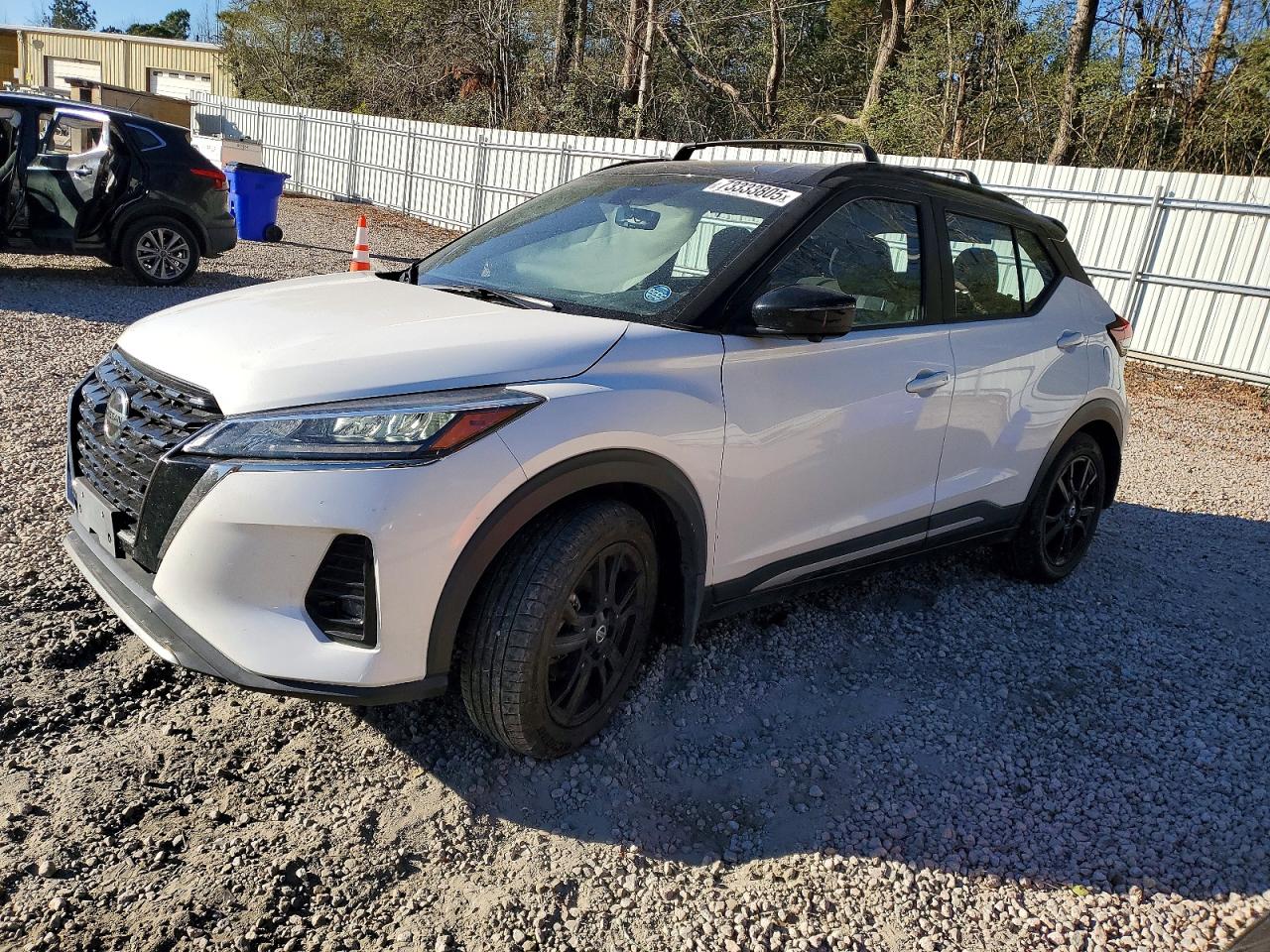 NISSAN KICKS 2021