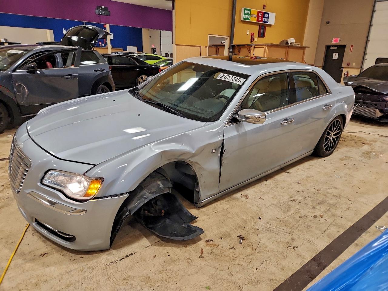 CHRYSLER 300 2013