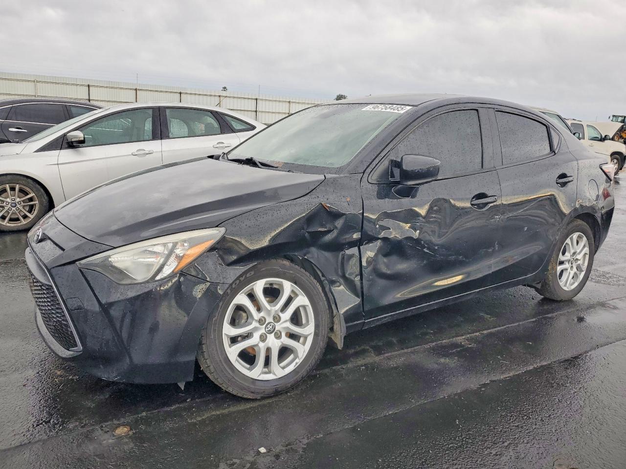 TOYOTA YARIS 2019