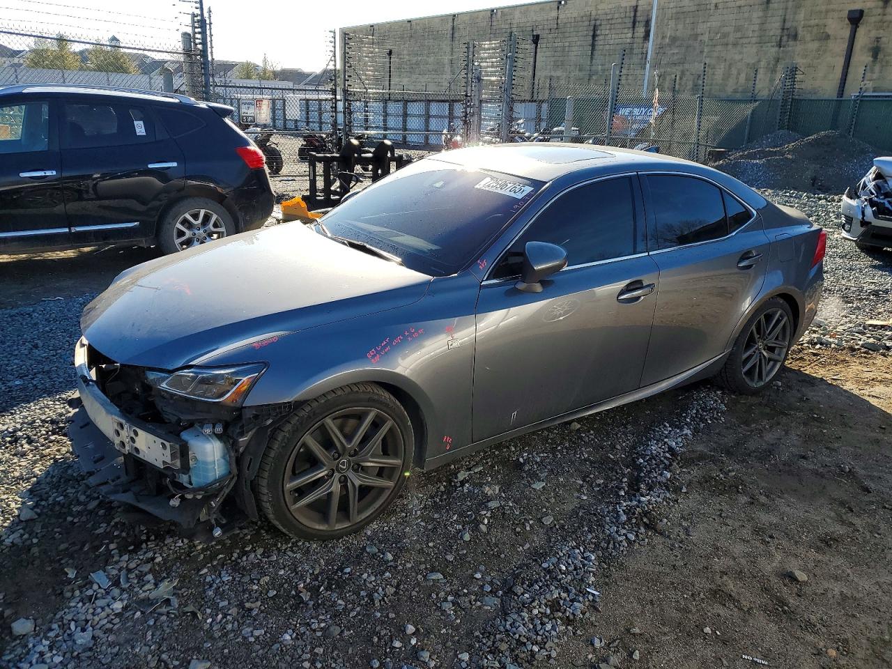 LEXUS IS 2019