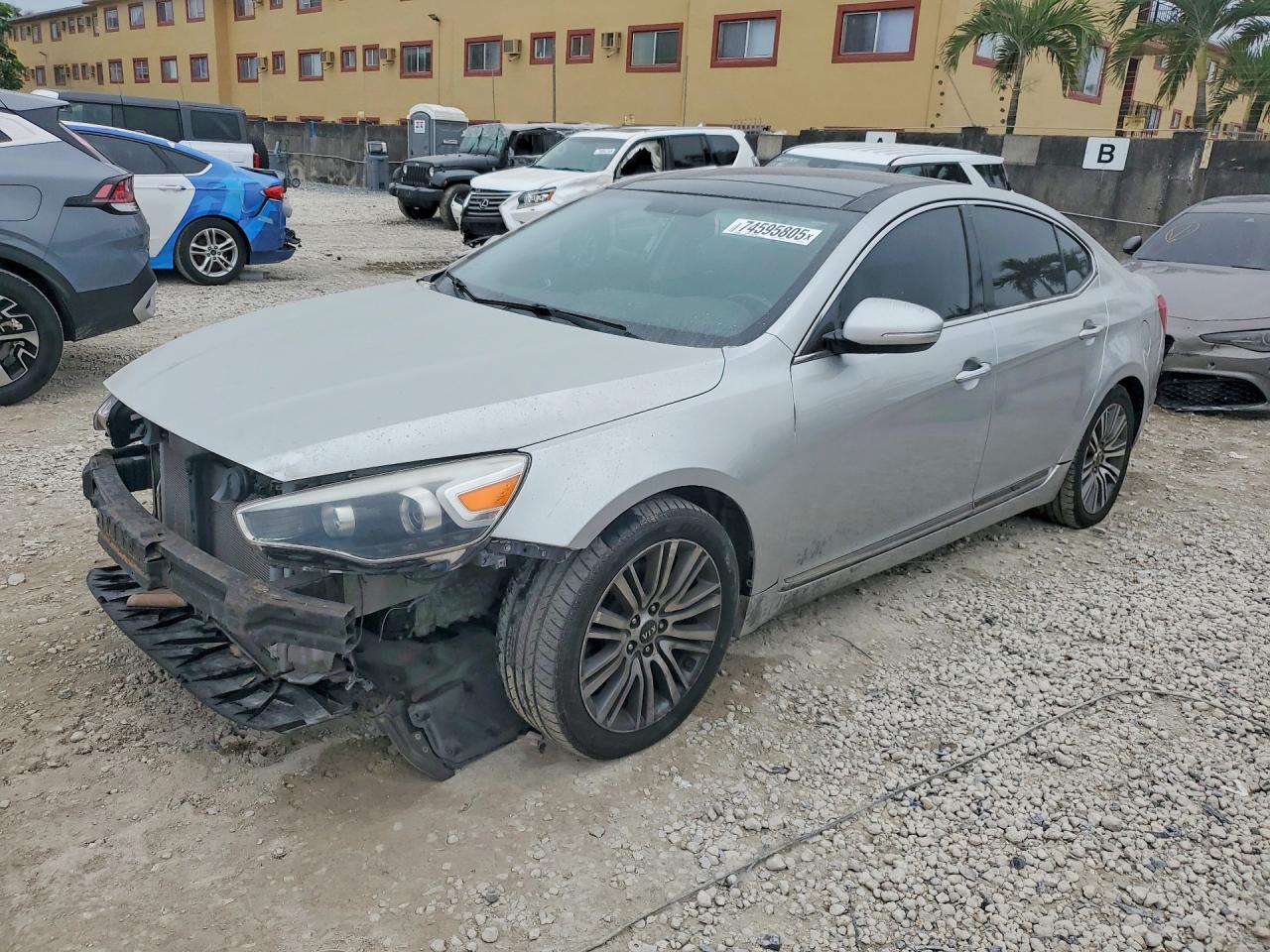 KIA CADENZA 2016