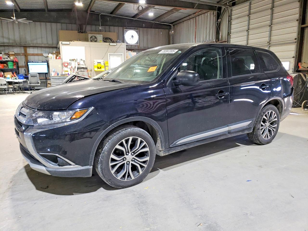 MITSUBISHI OUTLANDER 2018