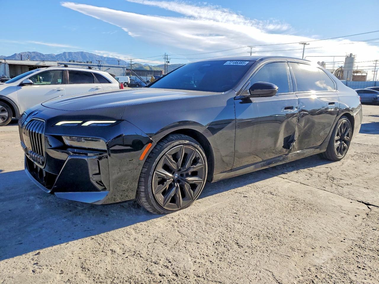 BMW 740 2024