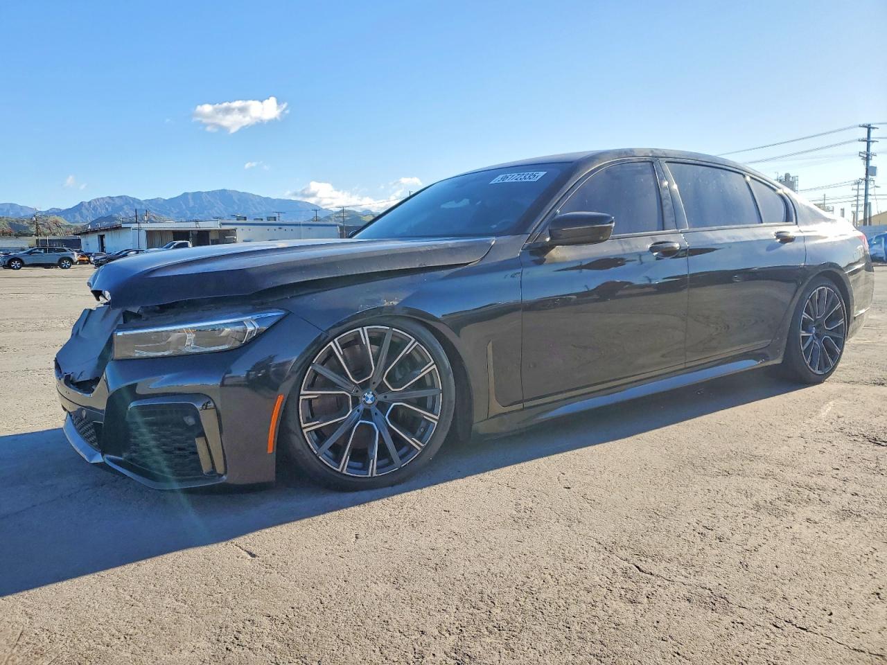 BMW 740 2021