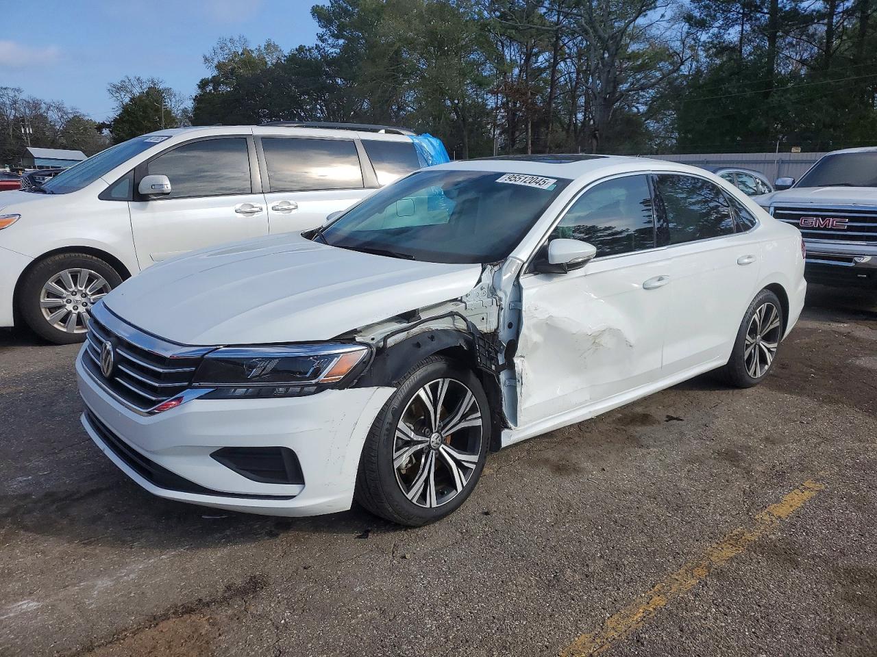 VOLKSWAGEN PASSAT SE 2021