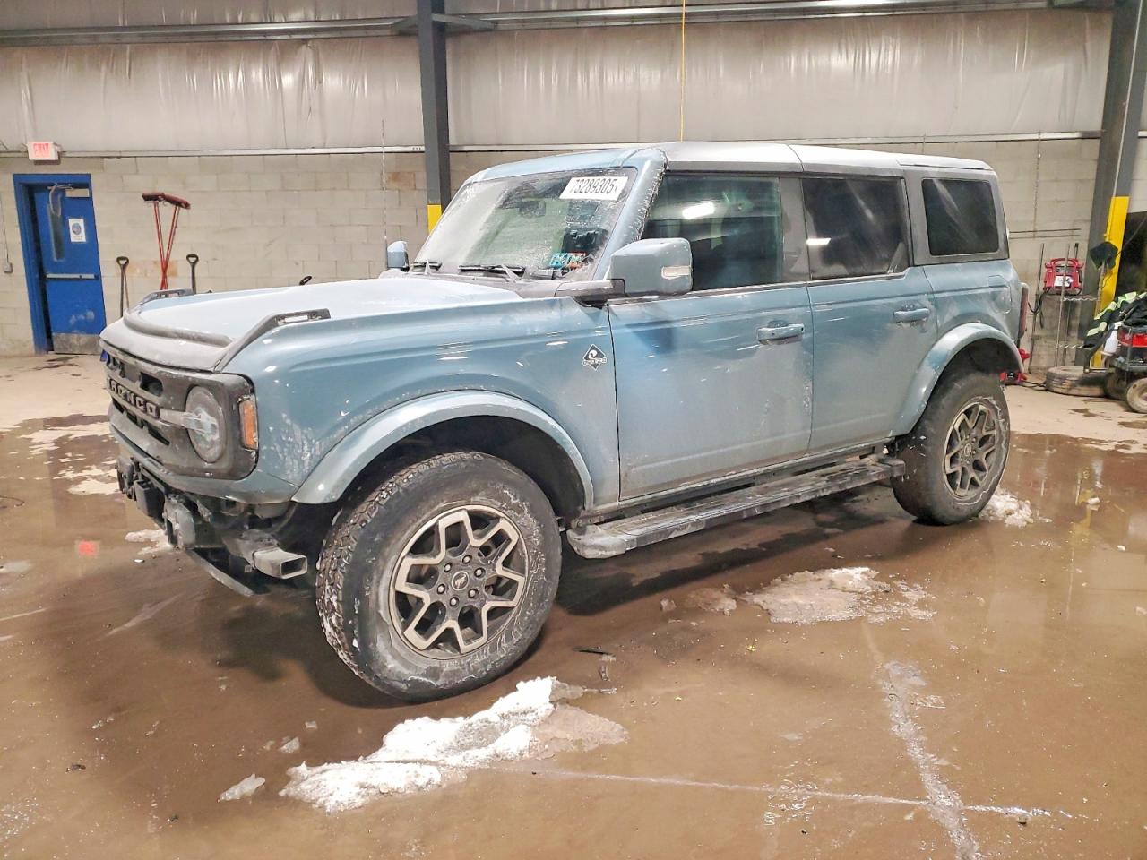 FORD BRONCO 2022