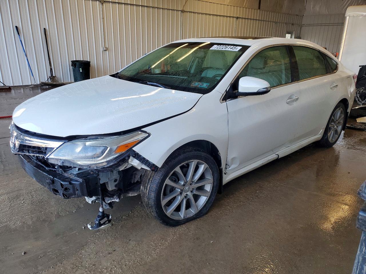 TOYOTA AVALON 2015