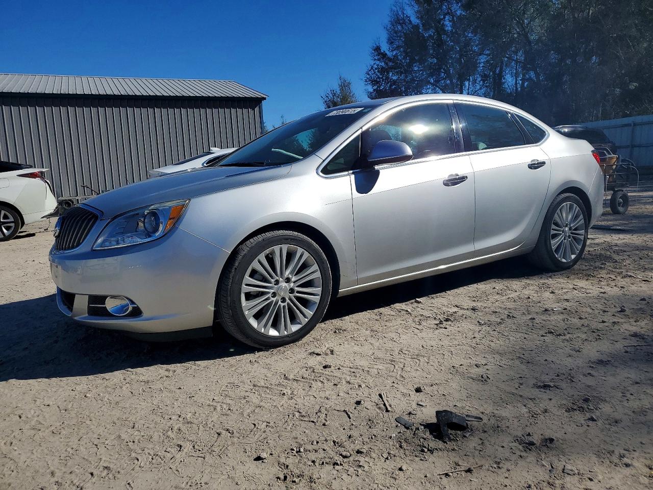 BUICK VERANO 2013
