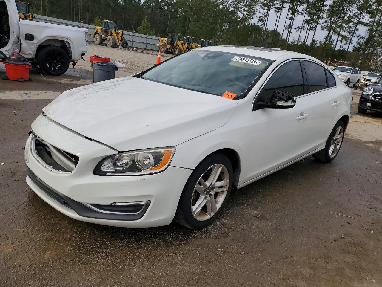 VOLVO S60 2015