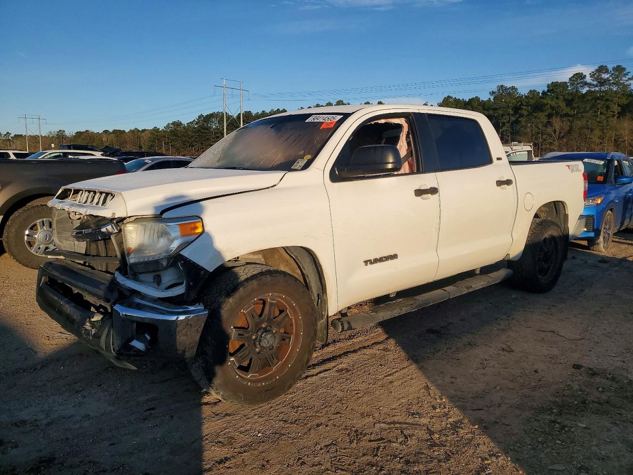 TOYOTA TUNDRA 2016