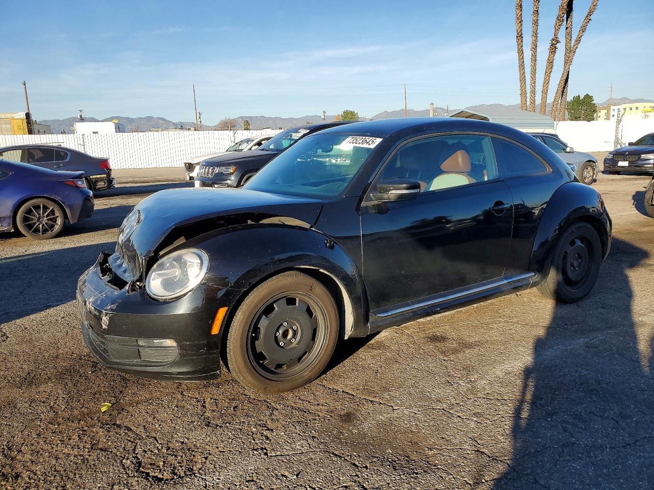 VOLKSWAGEN BEETLE 2015