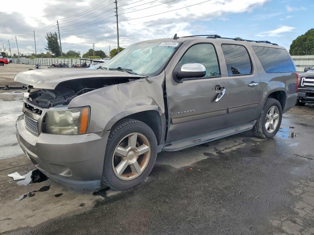 CHEVROLET SUBURBAN 2011