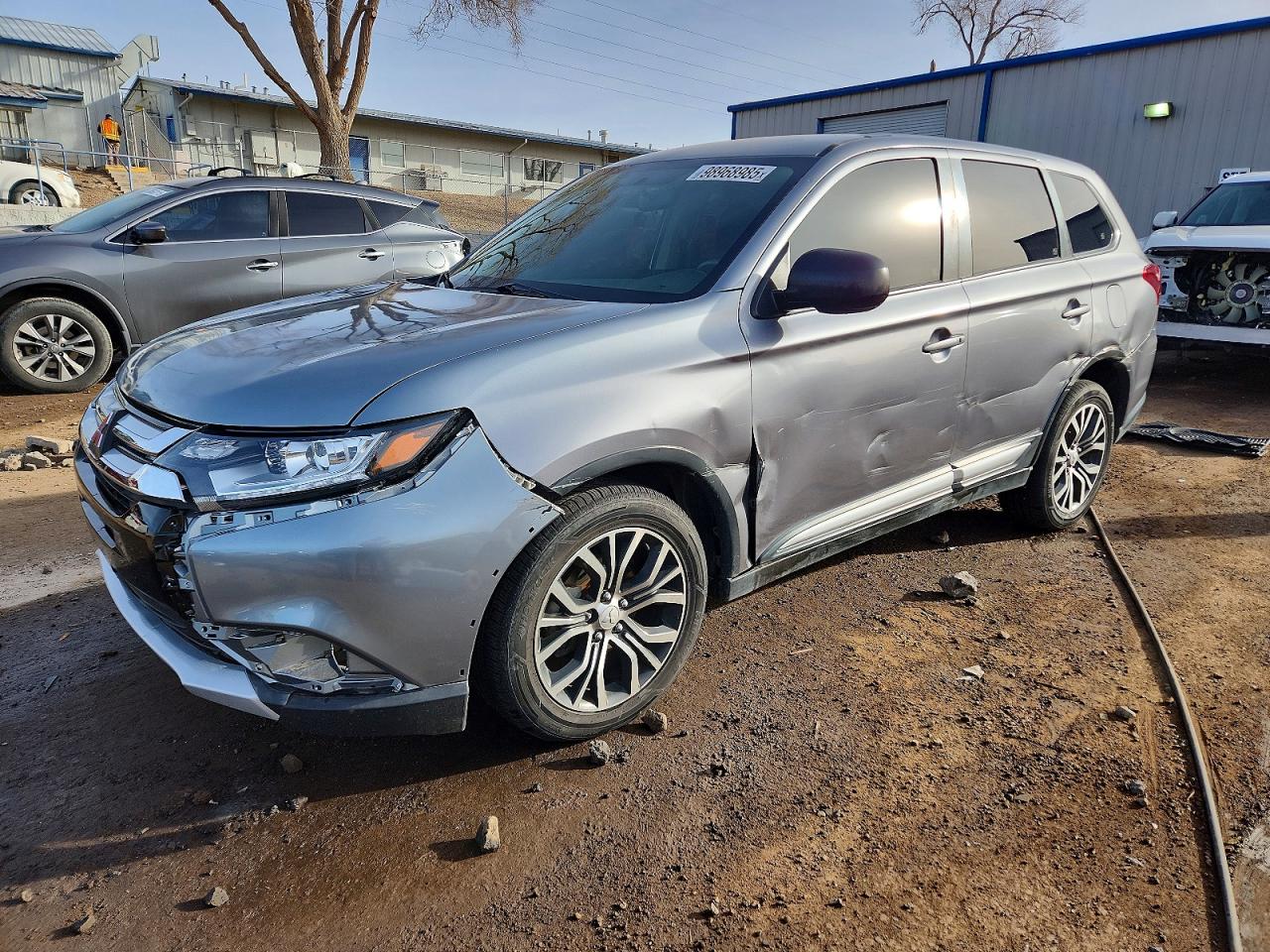 MITSUBISHI OUTLANDER 2018
