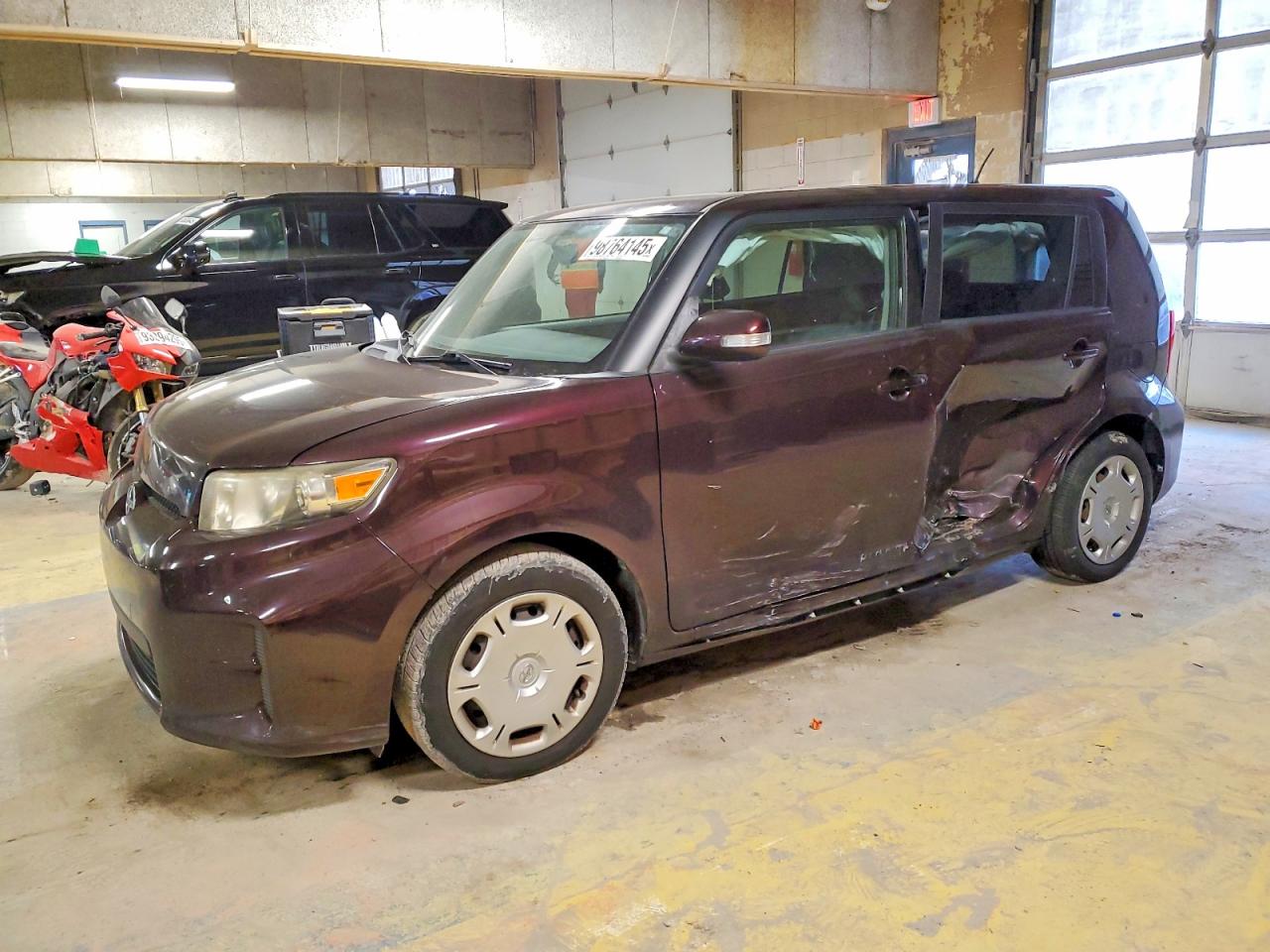 TOYOTA SCION XB 2012