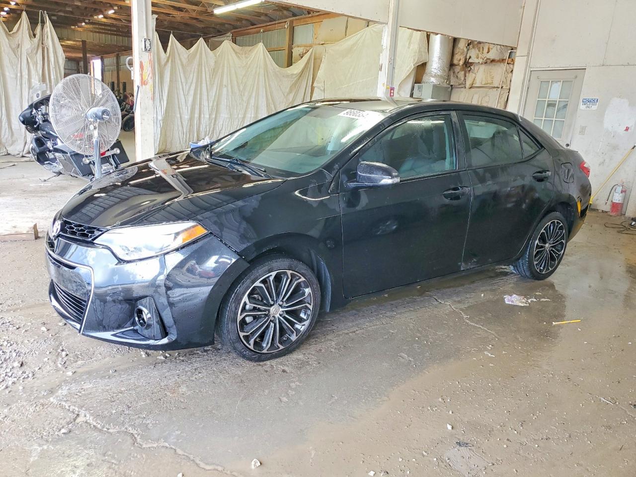 TOYOTA COROLLA 2015