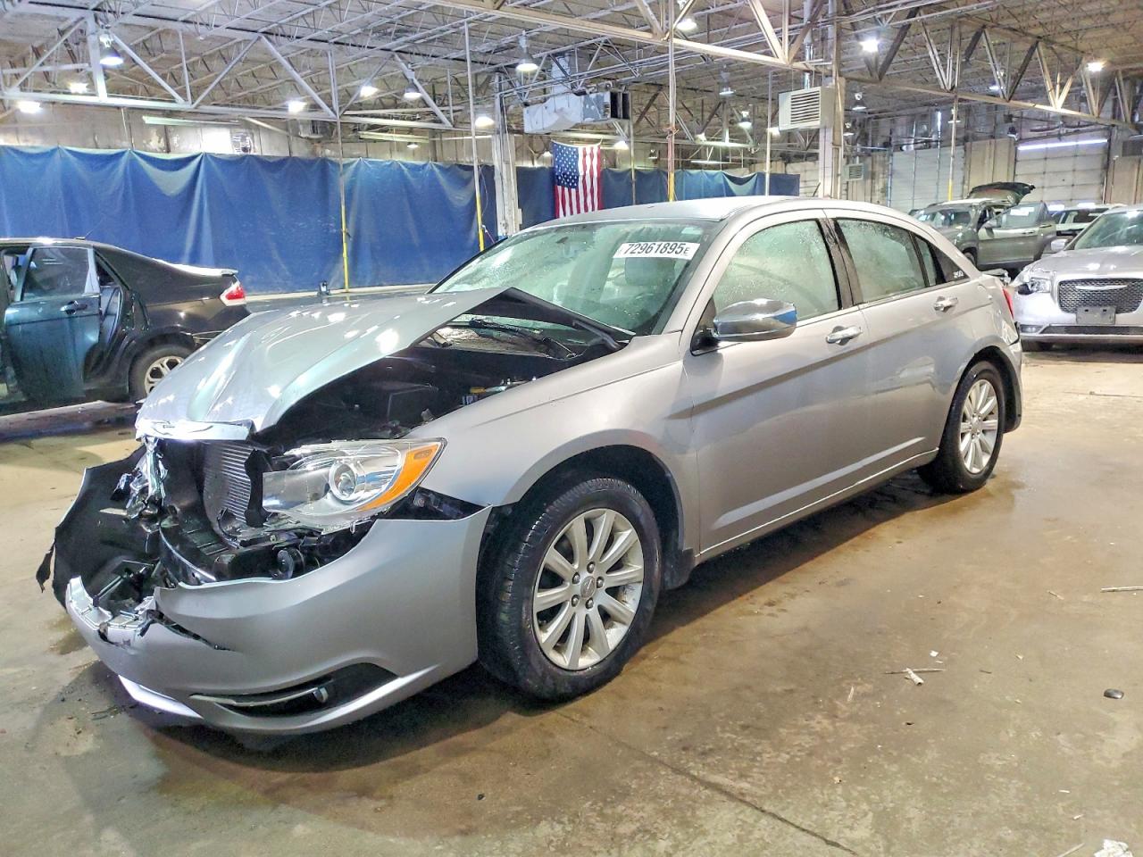 CHRYSLER 200 2013