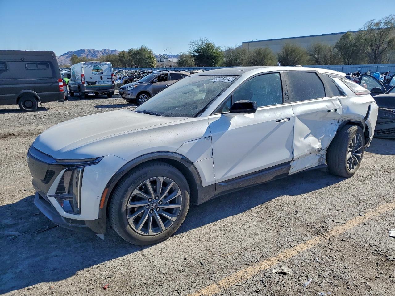 CADILLAC LYRIQ SPOR 2024