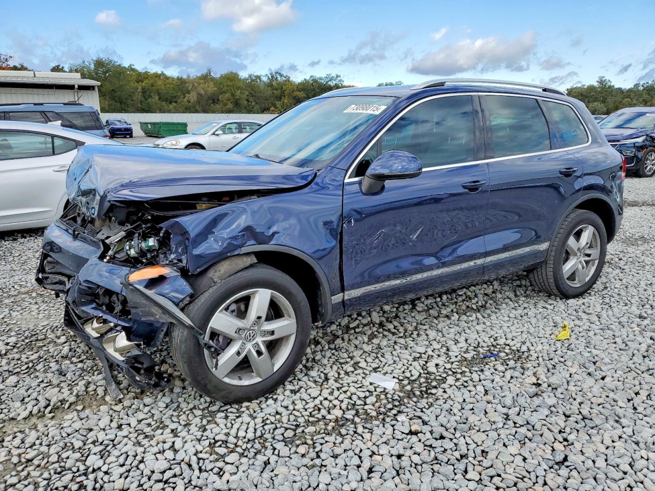 VOLKSWAGEN TOUAREG 2011