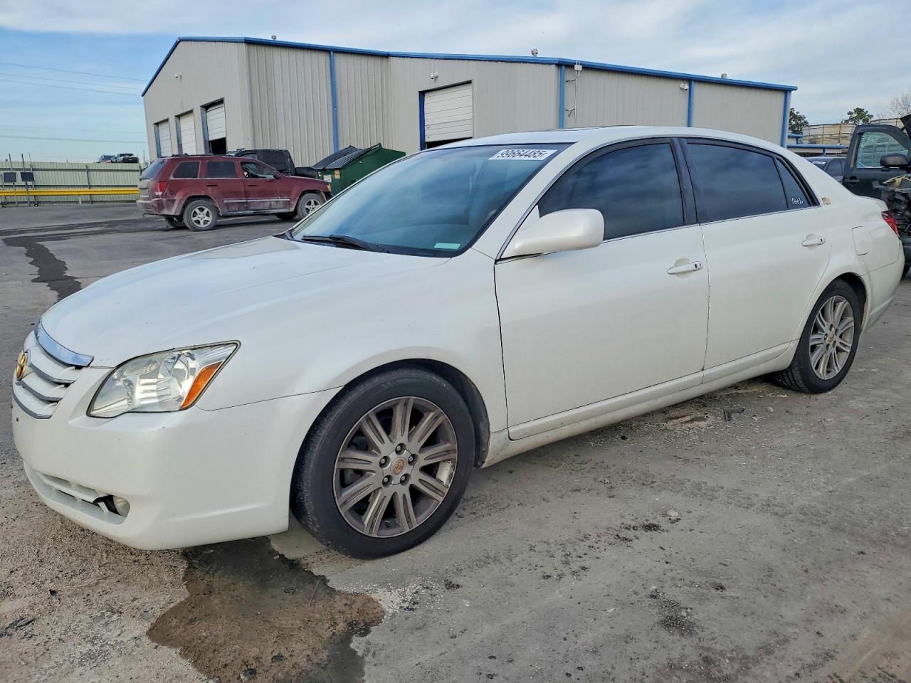 TOYOTA AVALON XL 2005