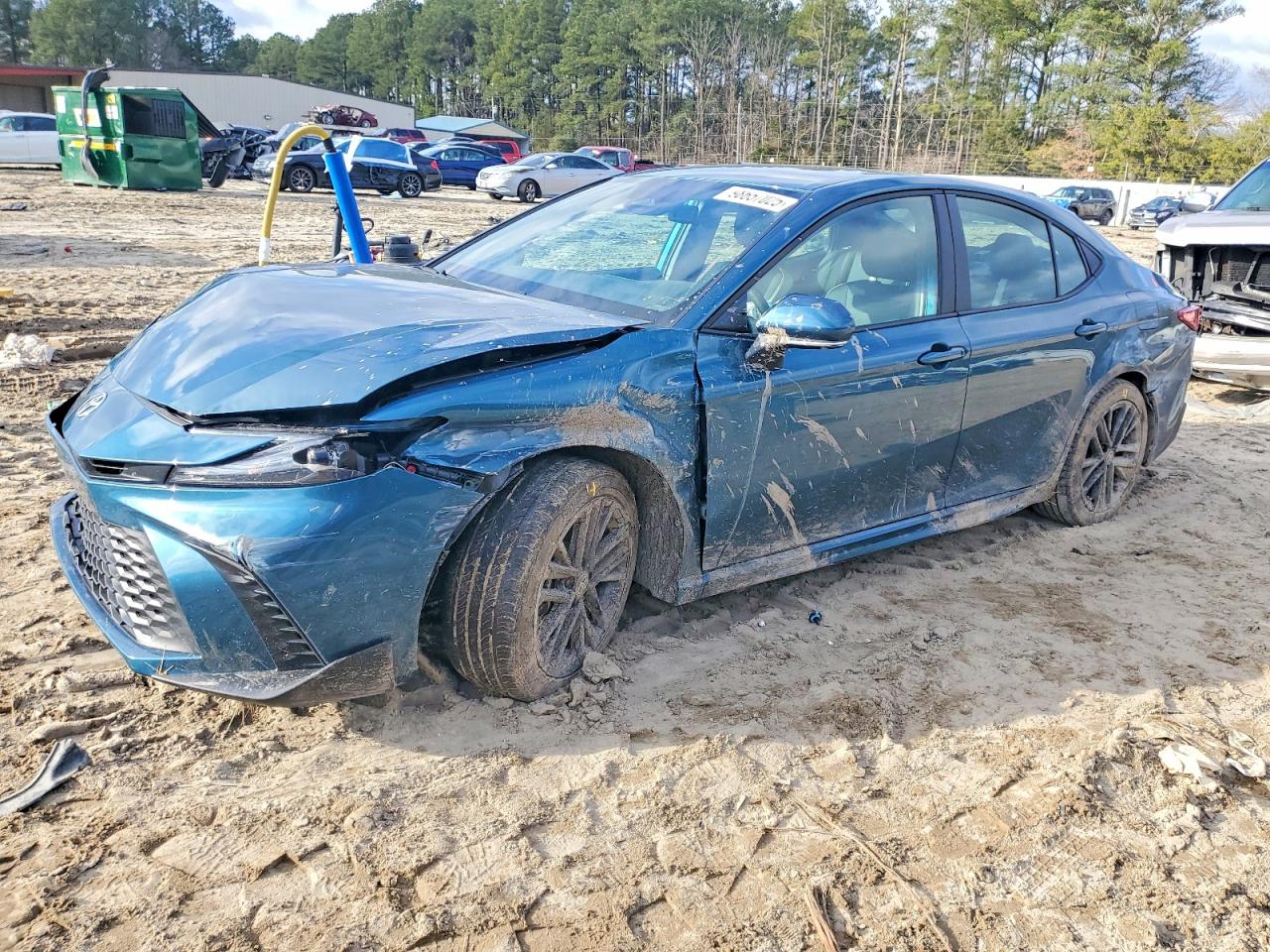 TOYOTA CAMRY 2026
