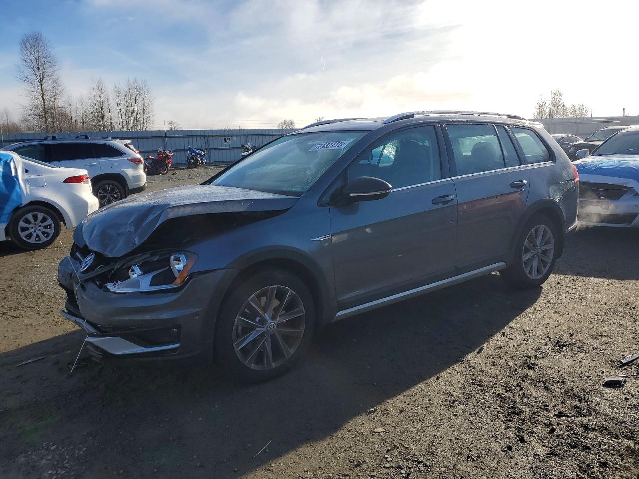 VOLKSWAGEN GOLF ALLTR 2017