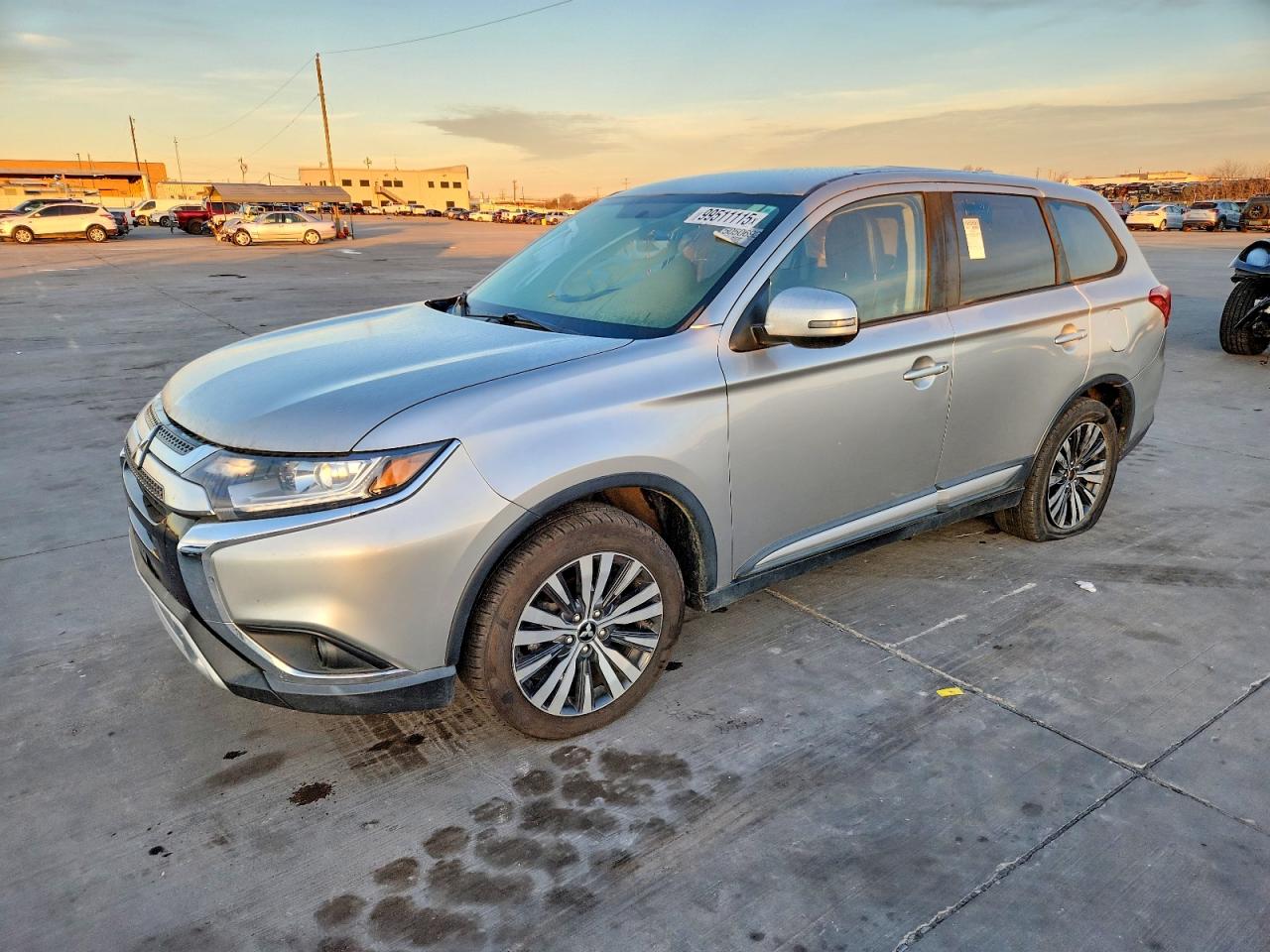 MITSUBISHI OUTLANDER 2019