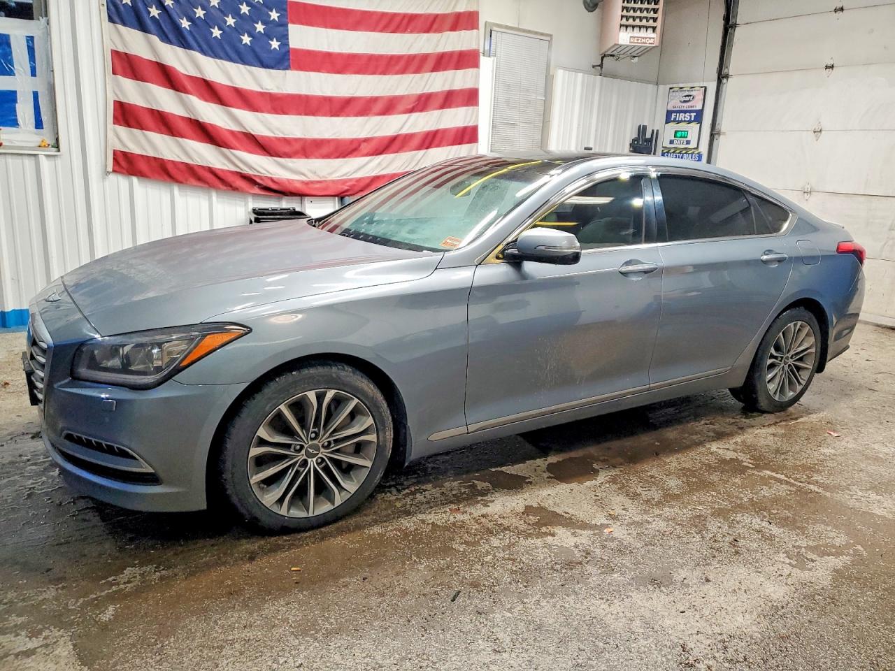HYUNDAI GENESIS 3. 2015