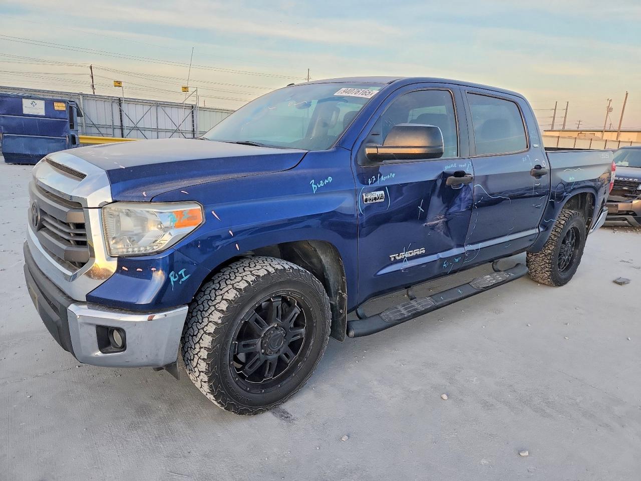 TOYOTA TUNDRA 2014