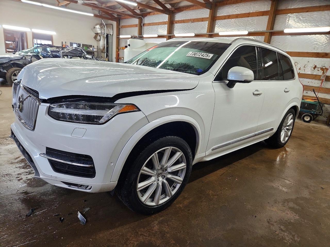 VOLVO XC90 2017