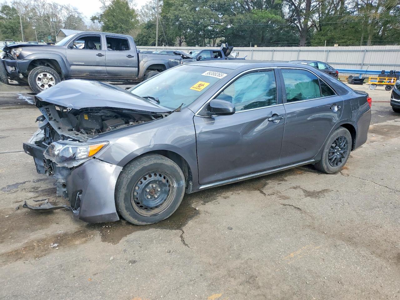 TOYOTA CAMRY 2012
