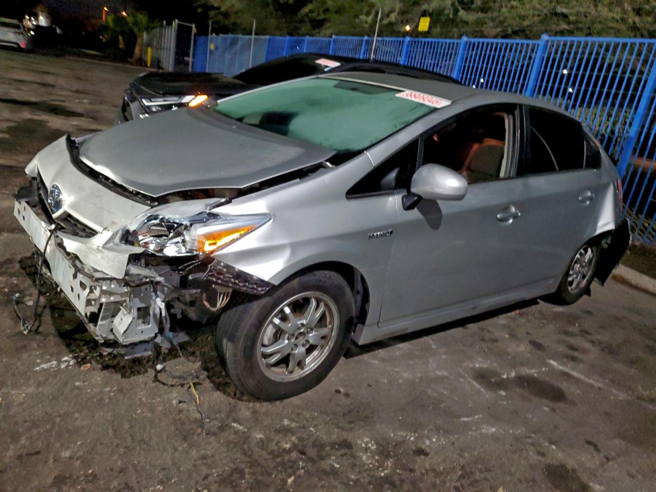 TOYOTA PRIUS 2011