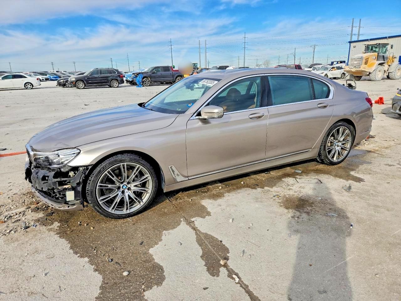 BMW 740 2016
