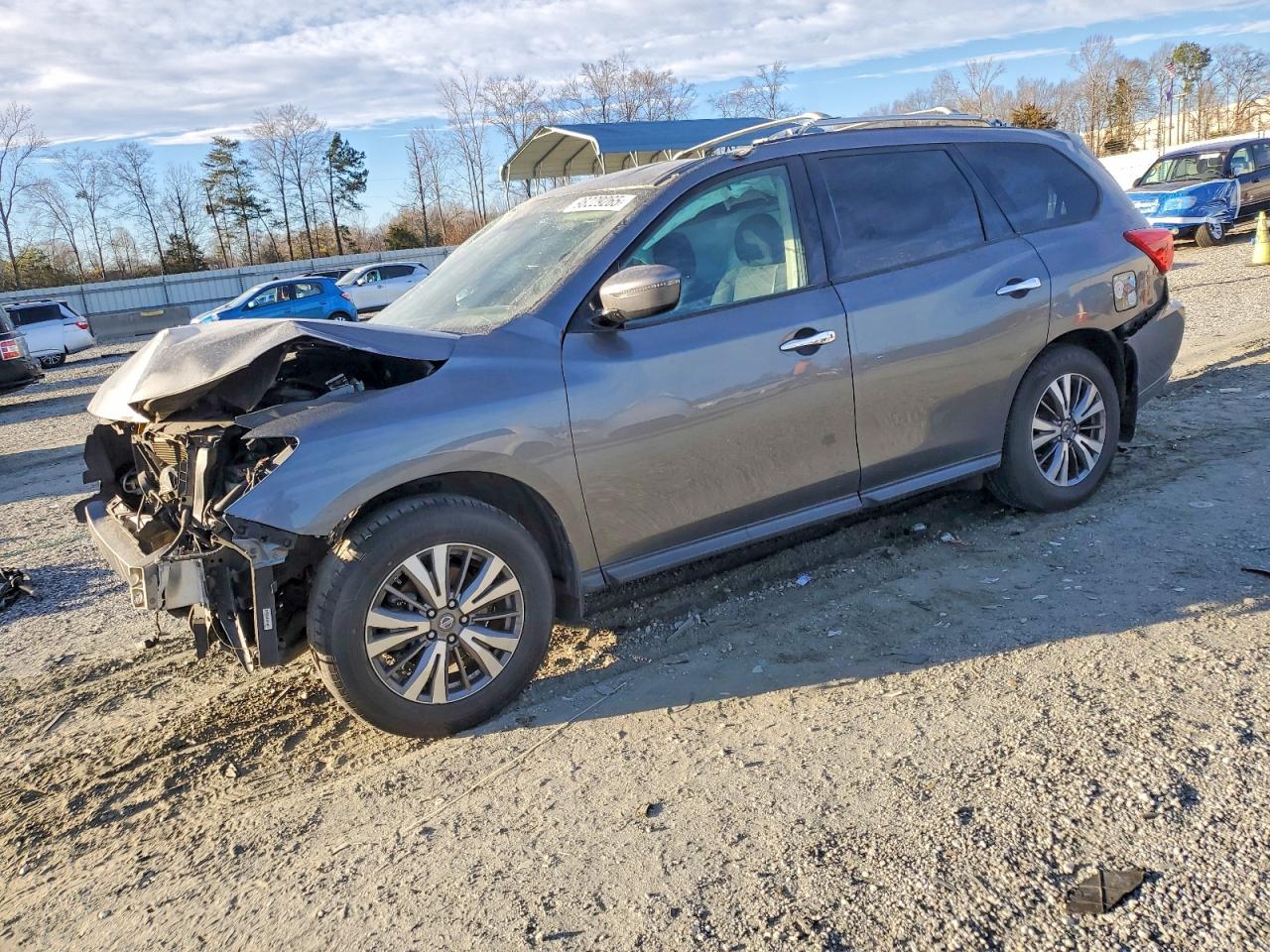NISSAN PATHFINDER 2019