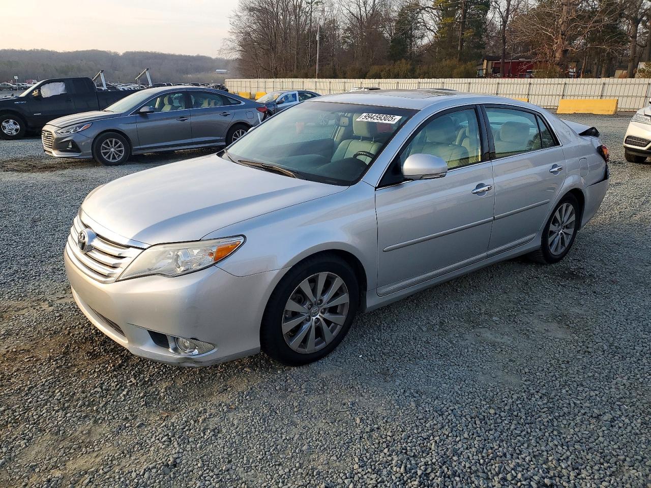 TOYOTA AVALON BAS 2011