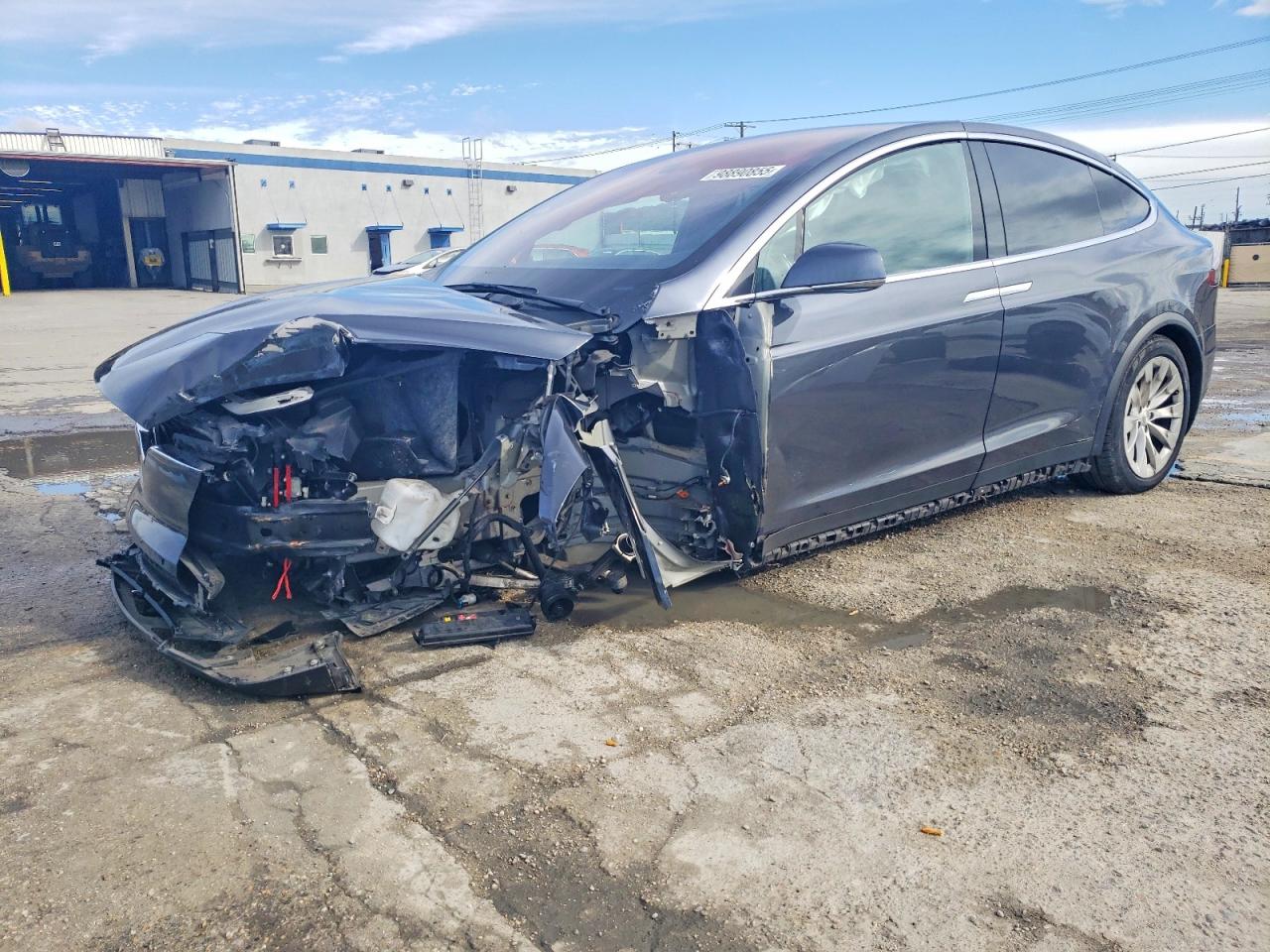 TESLA MODEL X 2016