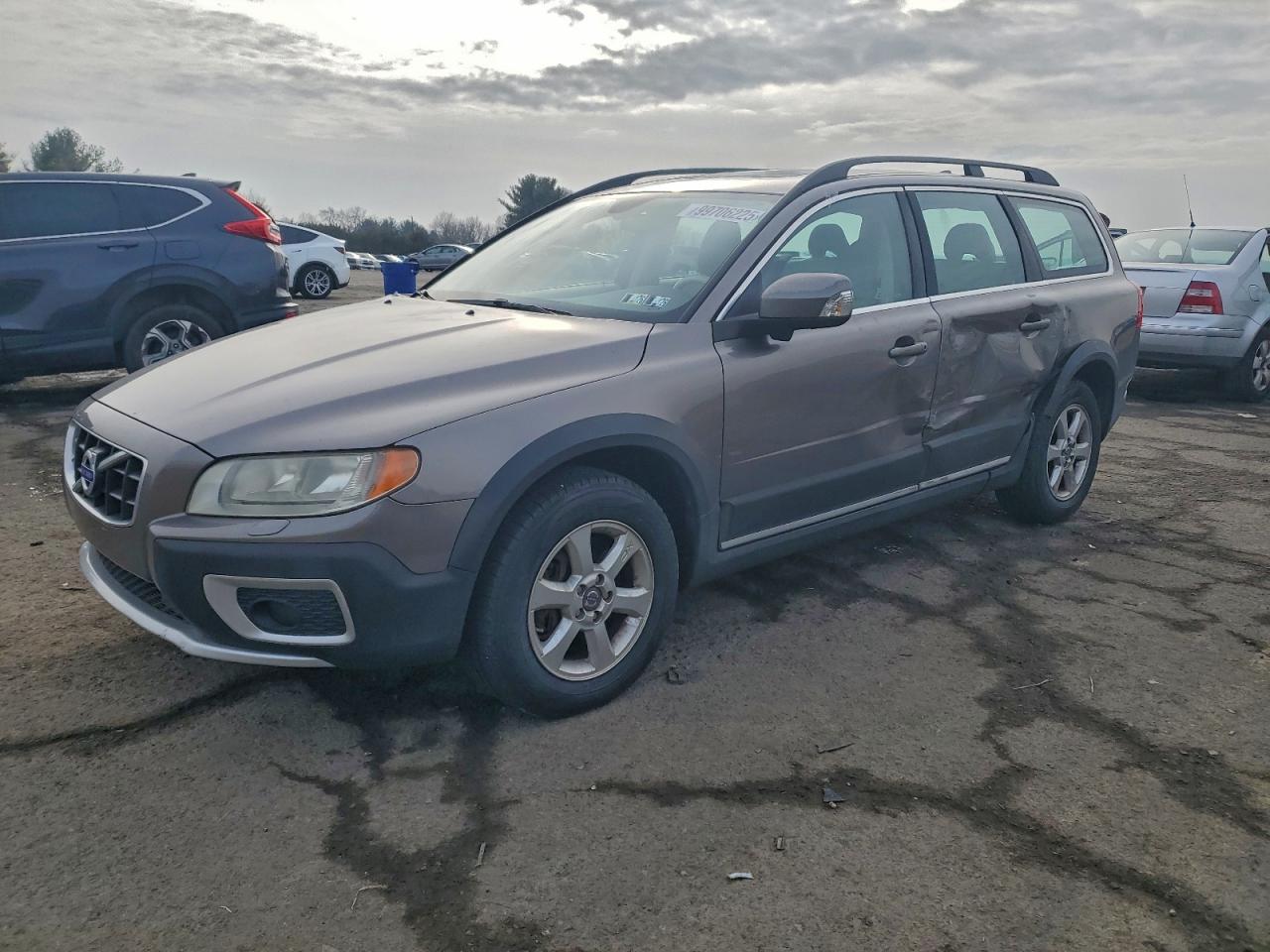 VOLVO XC70 3.2 2010