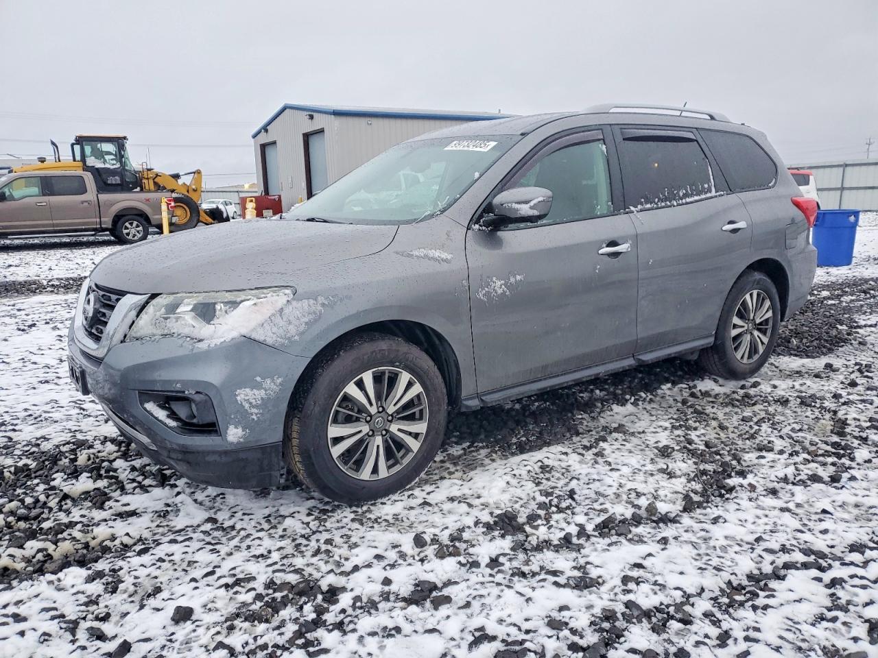 NISSAN PATHFINDER 2017