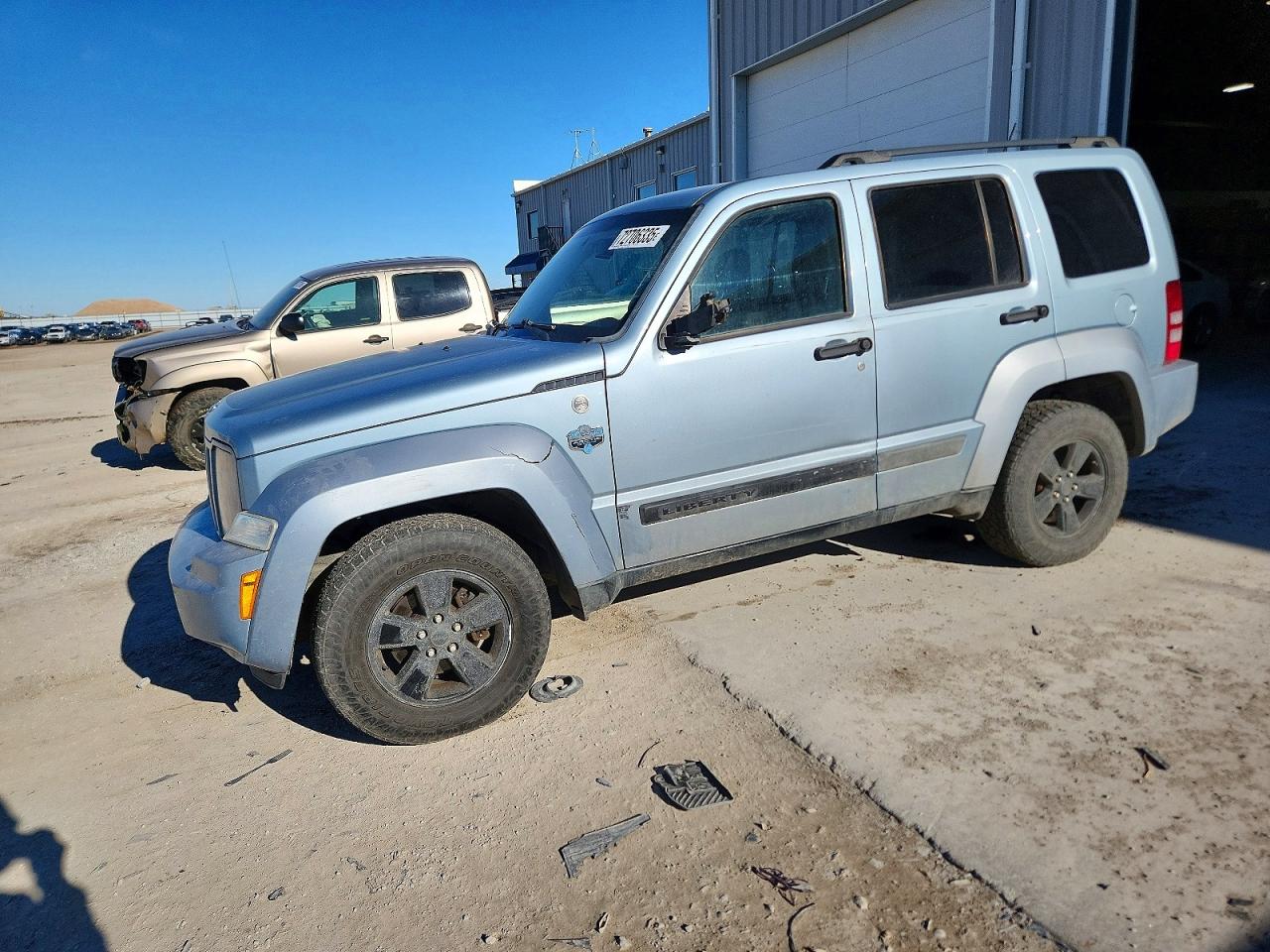 JEEP LIBERTY 2012