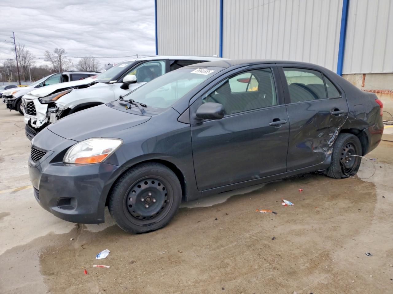 TOYOTA YARIS 2009