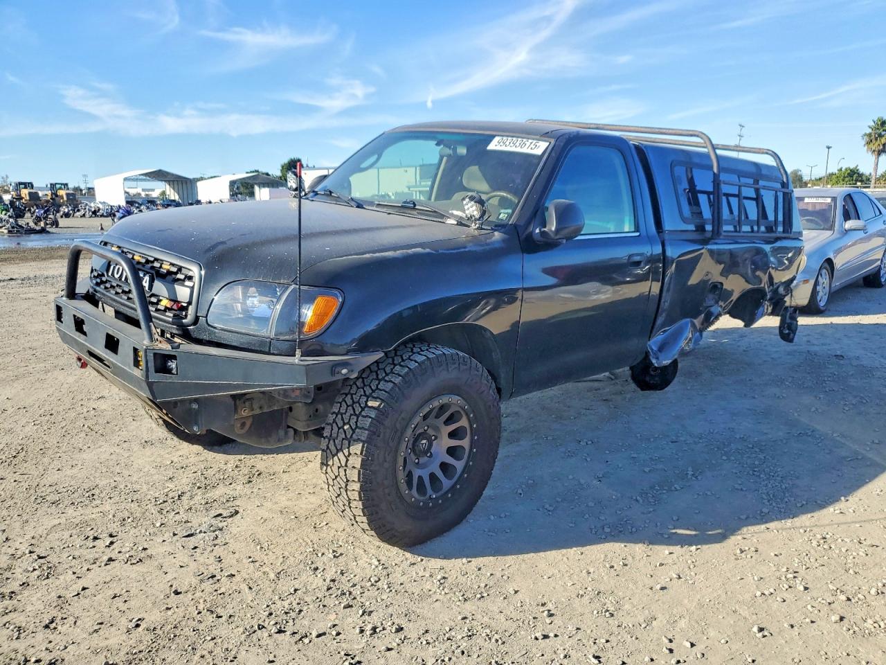TOYOTA TUNDRA 2002